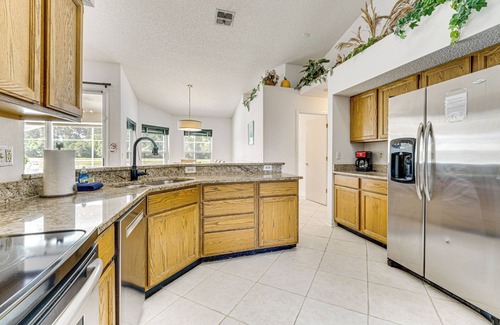 Lindfields House | 12 Mi to Disney: Secluded Family Home w/Pool