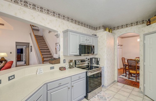 Cloverleaf House | 12 Mi to Dtwn Houston: Family-Friendly Home!