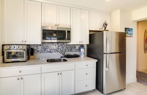 Spanish Springs Apartment | 12 Mi to Reno: Hot Tub Haven in Sparks!
