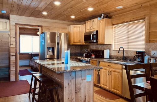 Island Park House | 12 miles to Yellowstone, hot tub and fire pit - Grizzly Getaway