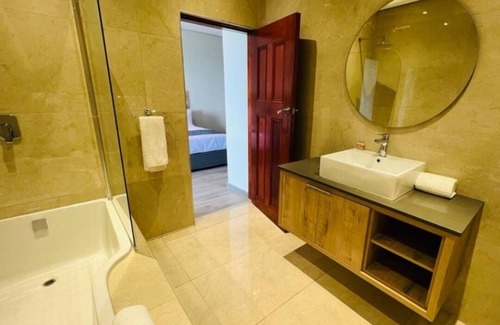 Warner Beach Hotel | 12 Oceans Hotel and Conference Centre