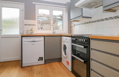 Thame Cottage | 12 PARKERS HILL, pet friendly, character holiday cottage in Thame