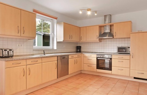 Dwergte House | 12-person bungalow in the holiday park Landal Dwergter Sand