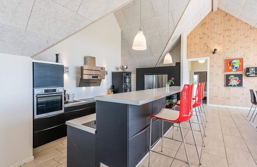 Blavand Strand House | 12 person holiday home in Blåvand