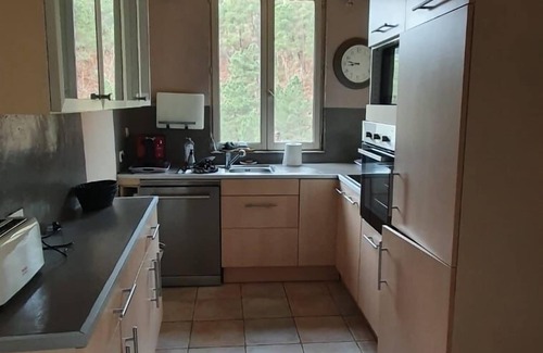 Le Martinet House | 12-person house with swimming pool, covered terrace, barbecue, shops nearby