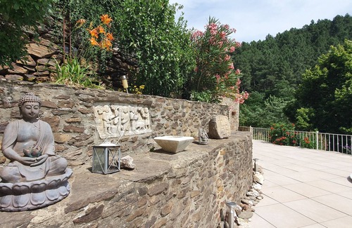 Le Martinet House | 12-person house with swimming pool, covered terrace, barbecue, shops nearby