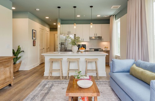 12 South Condo | 12 South Stay | 4BR Accessible Suite at Gilmore