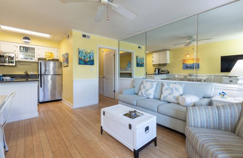 North Forest Beach Villa | 120 Breakers: Oceanside Villa, 1 Bedroom, 1 Bathroom