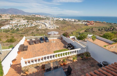 Alcorrin House | 120 m² House ∙ 3 bedrooms ∙ 6 guests