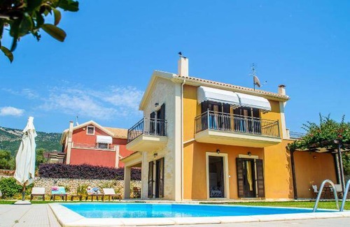 Razata Resort | 120 m² Resort ∙ 3 bedrooms ∙ 7 guests