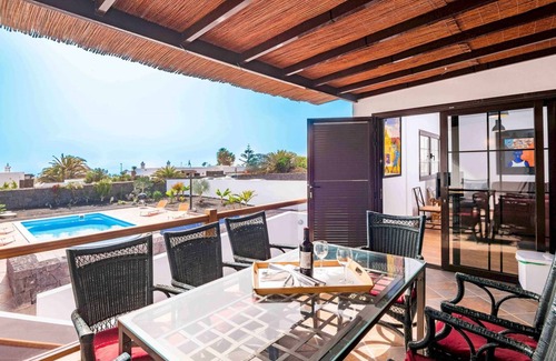 Playa Blanca Villa | 120 m² Villa ∙ 4 bedrooms ∙ 8 guests