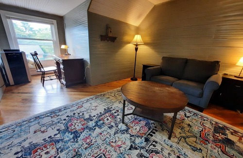 Mount Airy House | 120 year old home located in the heart of Mayberry and the Yadkin Wine Valley