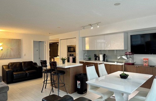 CityPlace Apartment | 1200+sqft Luxury Corner Suite