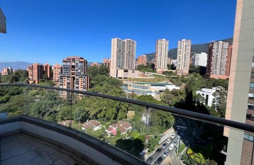 El Castillo Apartment | 1202, Central Apartment in El Poblado + View