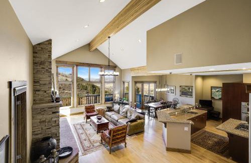 Eagle-Vail House | 1203 Eagle Drive