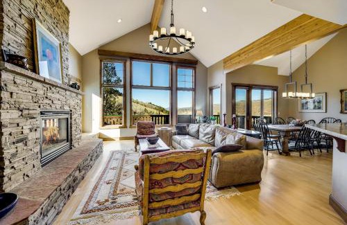 Eagle-Vail House | 1203 Eagle Drive