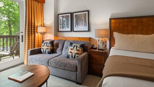 Stowe Area Resort | 1204 Lodge At Spruce Peak Ski In Ski In Ski Out King Studio By Stowe Mountain Rentals