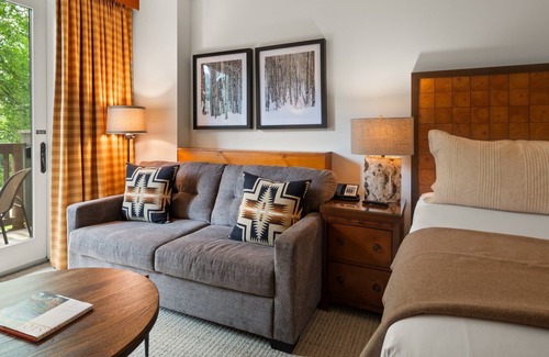 Stowe Area Cabin | 1206 Studio Inside Lodge At Spruce Peak 2nd Floor Spruce Peak & Village Views