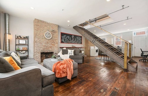 East Allegheny House | 1207 Ocala - Boat House - North Side