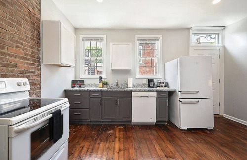 East Allegheny House | 1207 Ocala - Boat House - North Side