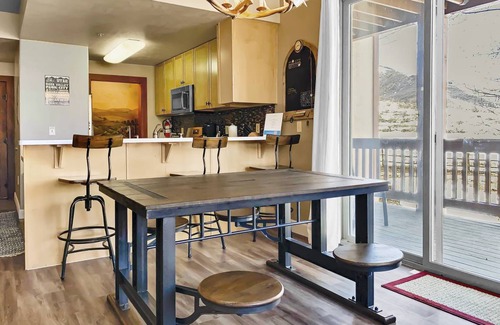 Kimball Junction Condo | 121 m² Condo ∙ 2 bedrooms ∙ 5 guests