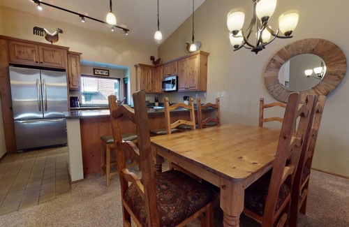 Mammoth Lakes Condo | 121 m² Condo ∙ 2 bedrooms ∙ 6 guests