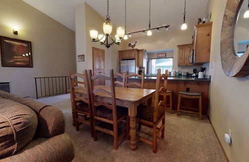 Mammoth Lakes Condo | 121 m² Condo ∙ 2 bedrooms ∙ 6 guests