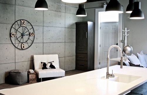 Carberry Apartment | 121 Suite on Main Street