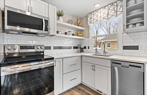 Green Bay House | 1218 Lambeau Field Luxe