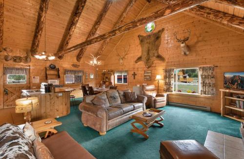 South Fork House | 123 Million Lane - South Fork