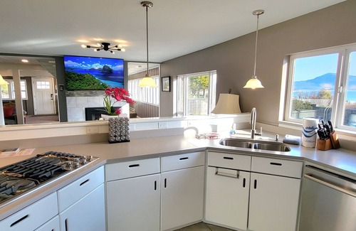 Netarts House | 125' Beachfront Bliss, Private Beach Access, Firepits, crabbing, clamming - wow!