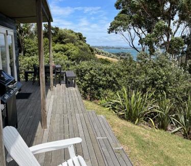 Oneroa Cabin | 125 Church Bay Cabins