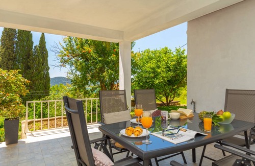 Trsteno Apartment | 125 m² Apartment ∙ 4 bedrooms ∙ 10 guests