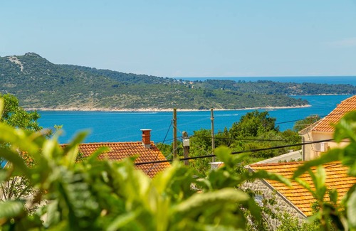 Trsteno Apartment | 125 m² Apartment ∙ 4 bedrooms ∙ 10 guests