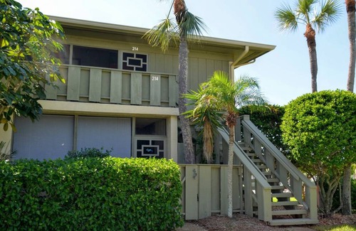 Holmes Beach Condo | 125 m² Condo ∙ 2 bedrooms ∙ 4 guests