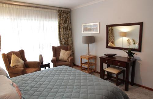 Bedfordview House | 125 on Van Buuren Road Guest House