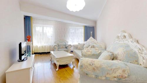 Sansar Apartment | 125m2 new apartment, 5 rooms with airport pickup