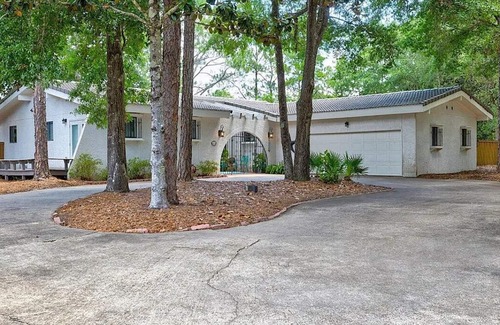 Santa Rosa Beach House | #128 BOAT SLIP POOL paddle board BAY
