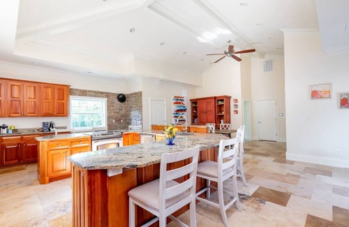 Lexington Villa | 12acre Villa right by Keeneland-Keene Creek Estate 10,000sqft