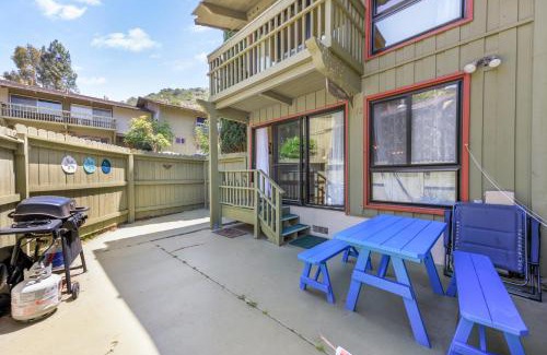 Avalon House | 12CT 12 Canyon Terrace