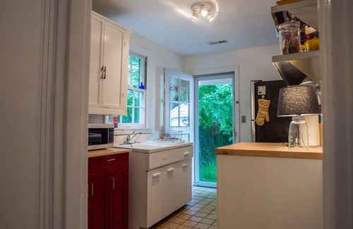 Green Hills House | 12South Wonderful Guest Cottage