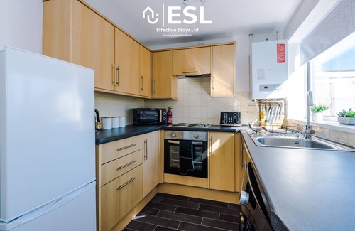 Blacon House | 12SPWD - 3 Bedroom House with Garden & Parking
