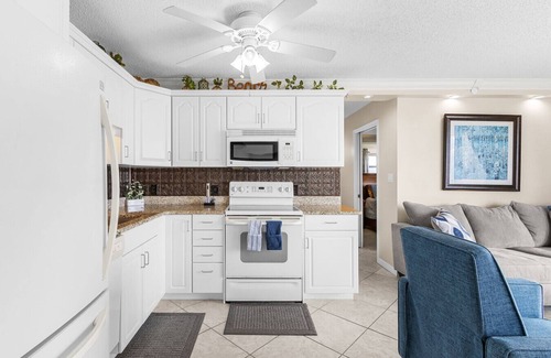 Fort Myers Beach Apartment | 12th Floor Retreat with Unmatched Gulf & Bay Views