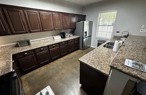 Wellborn House | 12th Man Ave
