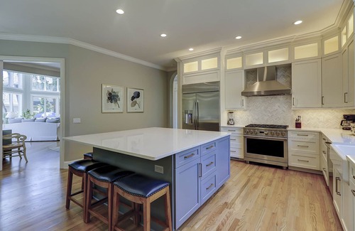 Oceanside House | 13 Duck Hawk -Relax on the Front porch w/rockers and a private pool!