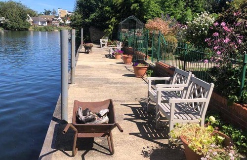 Staines Bed & Breakfast | 13 m² Bed and breakfast ∙ 1 bedroom ∙ 2 guests