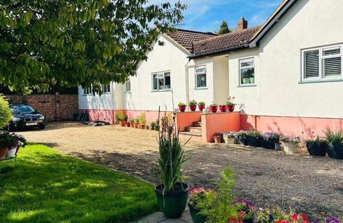 Staines Bed & Breakfast | 13 m² Bed and breakfast ∙ 1 bedroom ∙ 2 guests