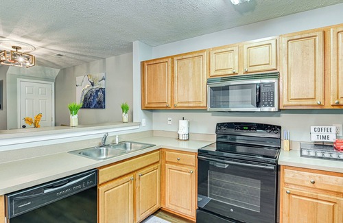 Nashboro Village House | 13 Mi to Dtwn: Nashville Gem Near Golf & Fishing