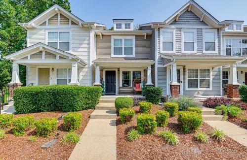 Nashboro Village House | 13 Mi to Dtwn Nashville Gem Near Golf and Fishing