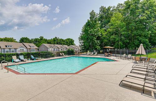 Nashboro Village House | 13 Mi to Dtwn Nashville Gem Near Golf and Fishing